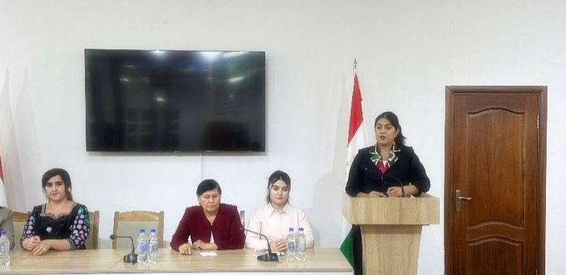 ВОХӮРИИ СУДМАНДИ НАМОЯНДАГОНИ БАХШИ КОР БО ЗАНОН ВА ДУХТАРОНИ ДМТ БО ДОНИШҶӮДУХТАРОНИ ФАКУЛТЕТИ ҲУҚУҚШИНОСИИ ДОНИШГОҲ